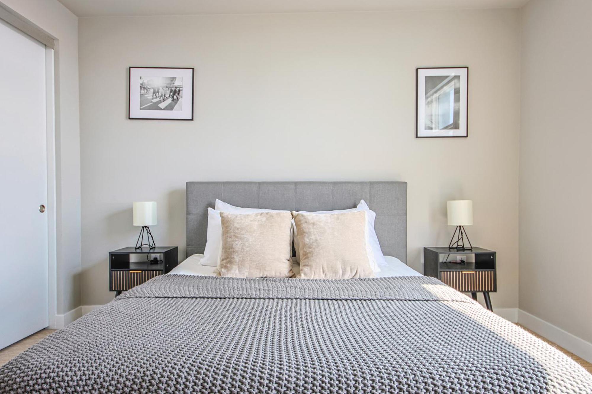 Appartement Spacious 3bd 3ba With Iconic Hollywood Sign Views From Balcony & Roofdeck!